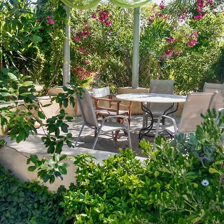 仙女座别墅酒店 3* 干尼亞