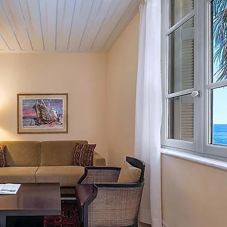 Andromeda Hotel 3*