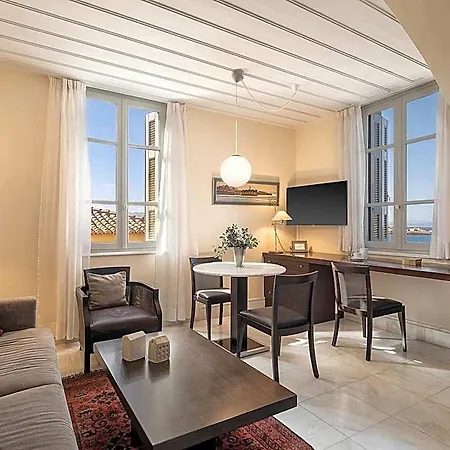 Andromeda Hotel 3*