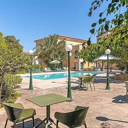 Andromeda Hotel 3*