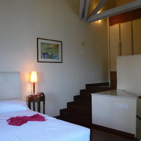 Otel Andromeda 3*