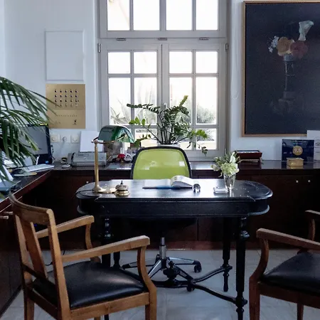 فندق Andromeda 3*